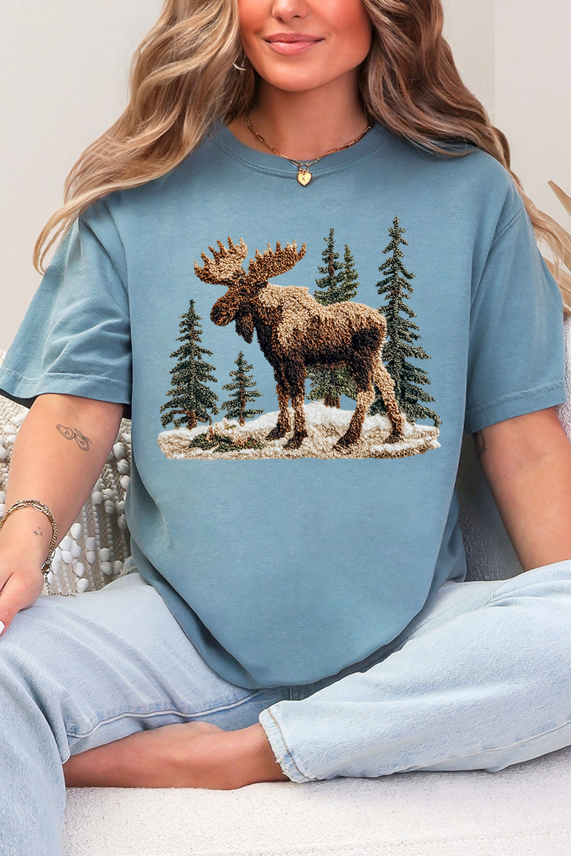 Faux Yarn Winter Moose Comfort Colors Adult Ring-Spun Cotton Tee