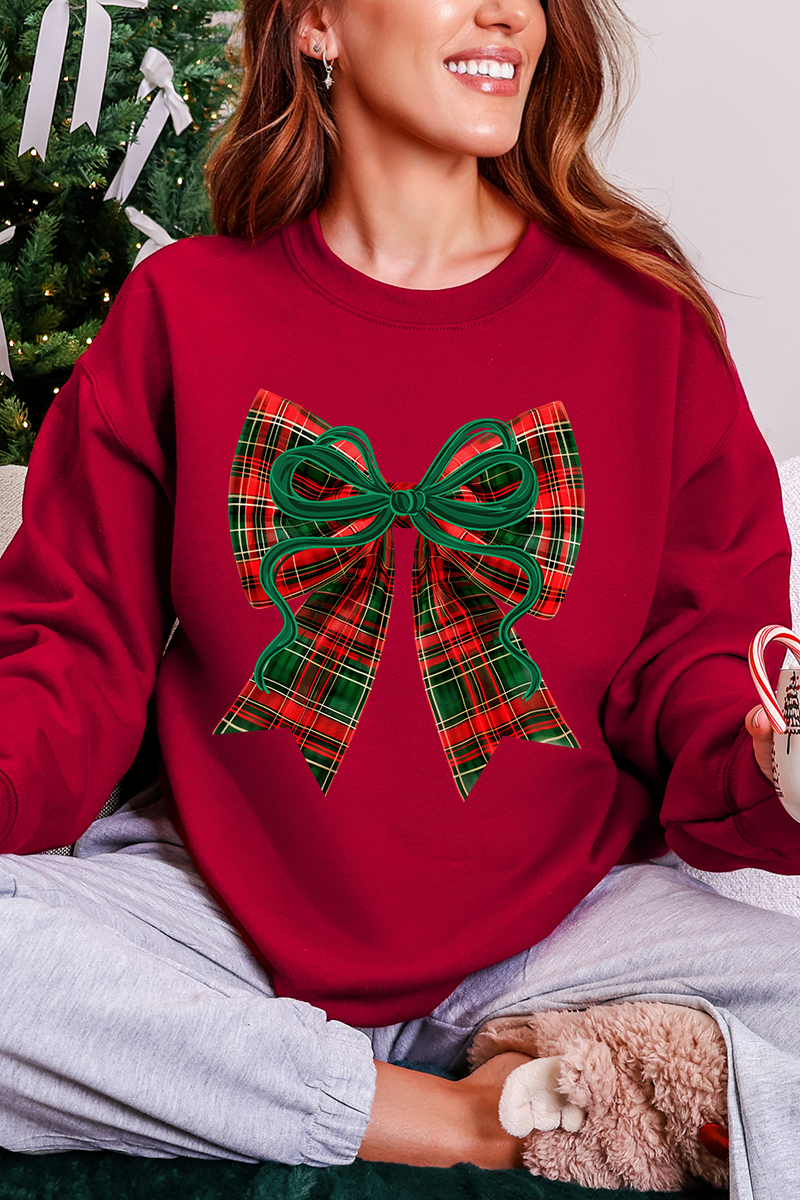 Festive Christmas Plaid Coquette Heavy Blend Crew Sweatshirt product image 4