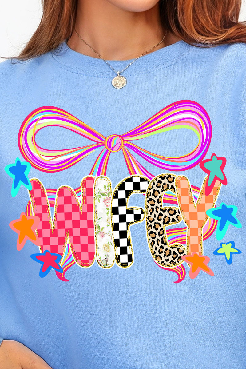 Colorful Preppy Wifey Heavy Blend Crew Sweatshirt product image 2