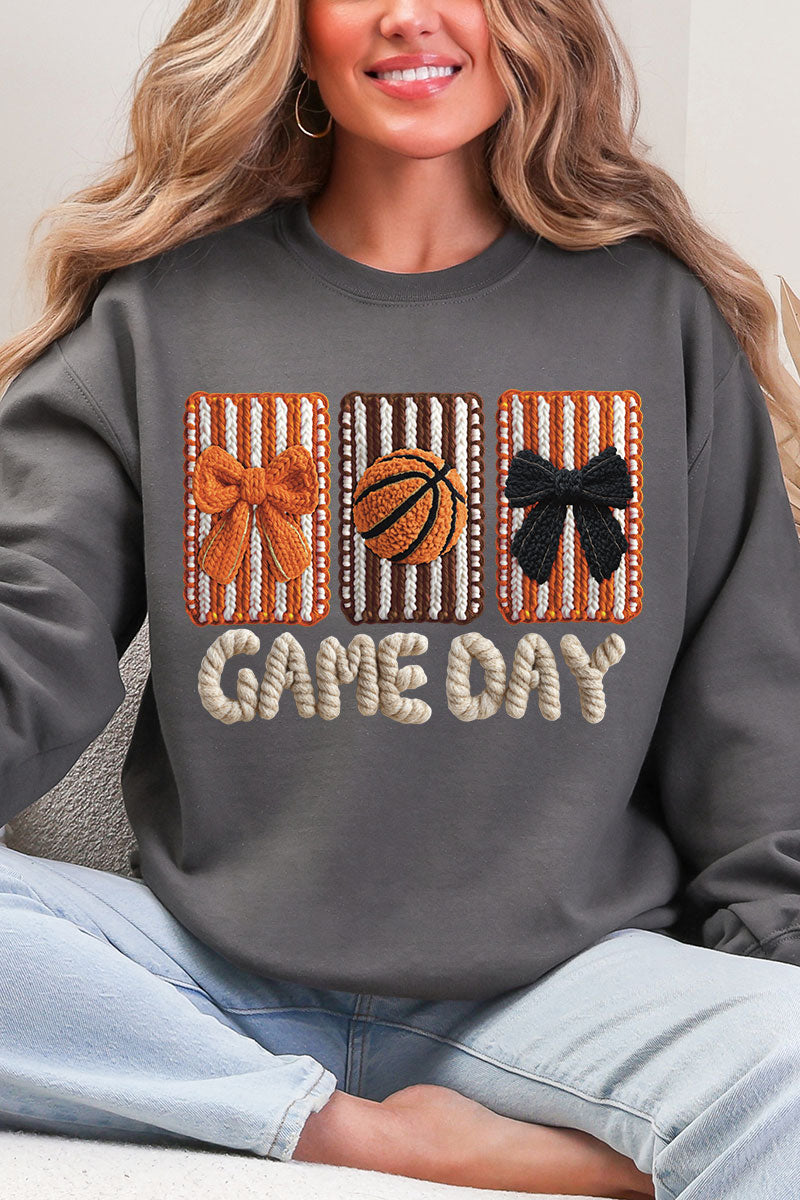Faux Yarn Coquette Game Day Heavy Blend Crew Sweatshirt product image 4