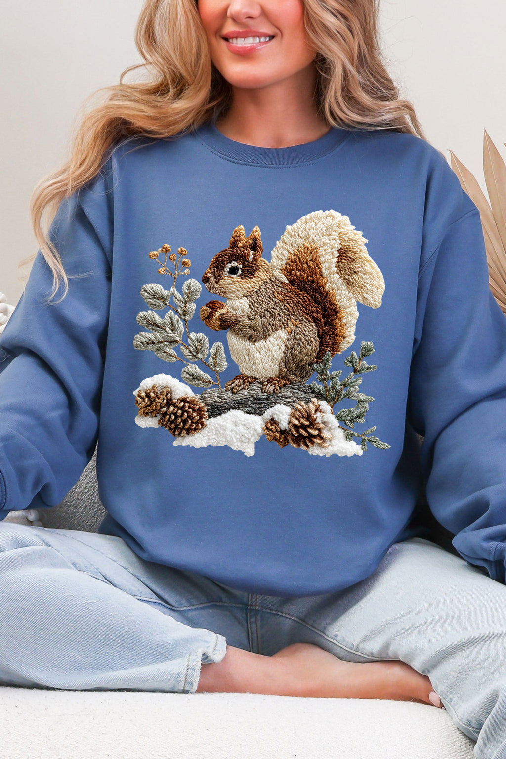 Faux Yarn Winter Squirrel Heavy Blend Crew Sweatshirt product image 4
