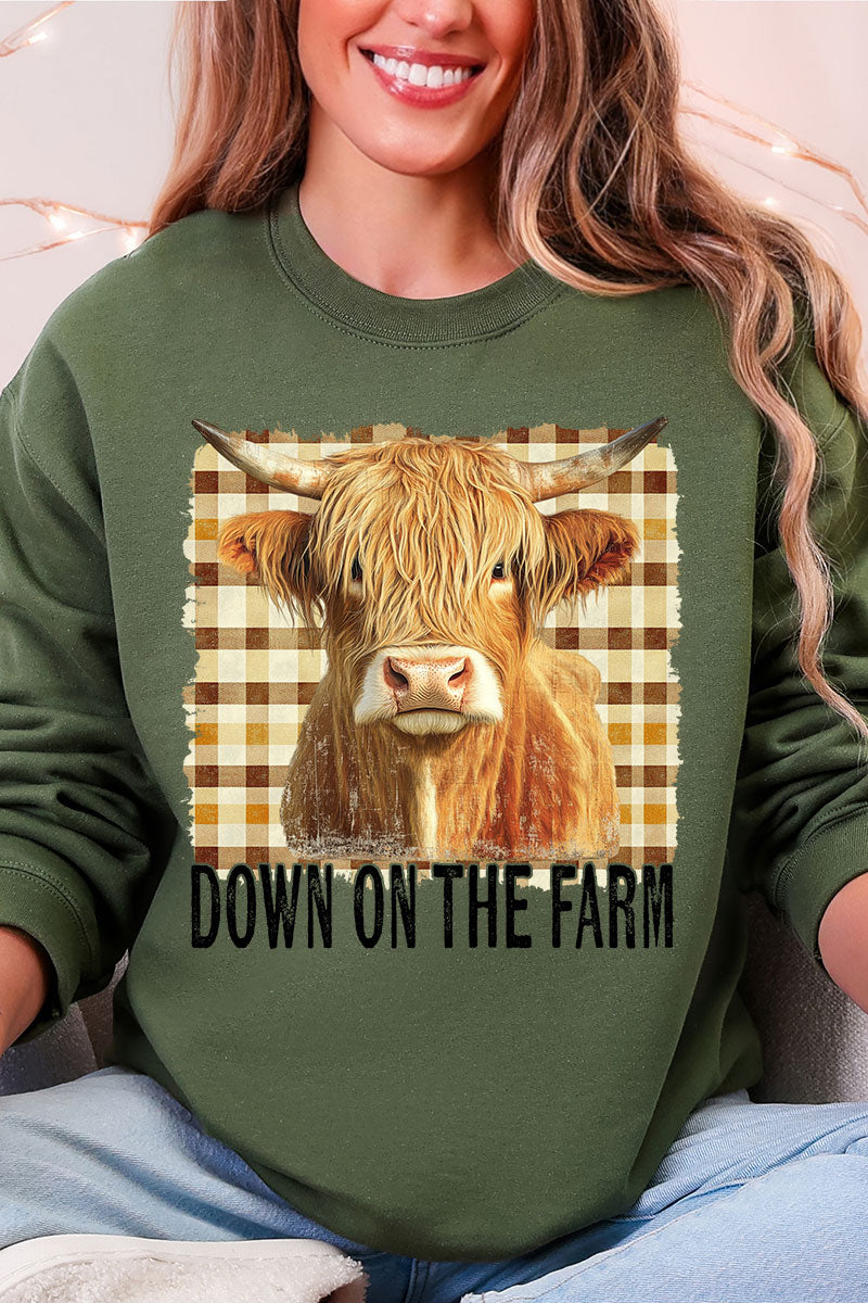 Down On The Farm Highland Cow Heavy Blend Crew Sweatshirt product image 5