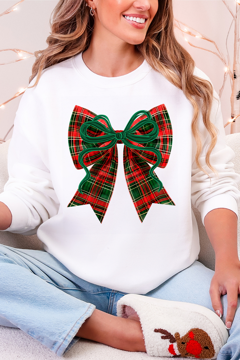 Festive Christmas Plaid Coquette Heavy Blend Crew Sweatshirt product image 1